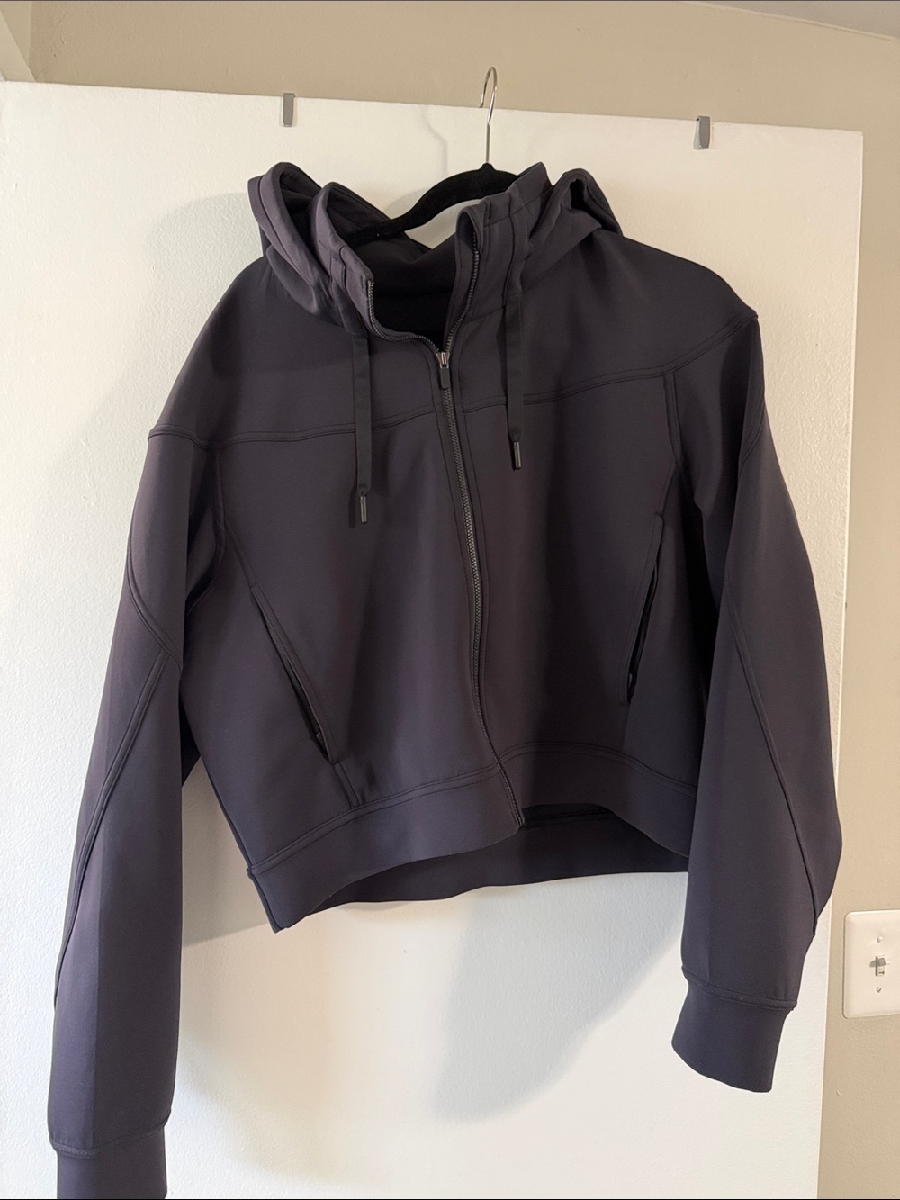 Cropped Hooded Bomber Jacket in Charcoal Gray